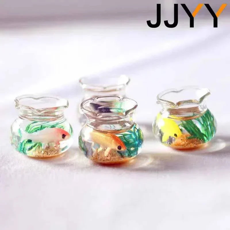 JJYY Mini Glass Aquarium Dollhouse Decoration - Random Color