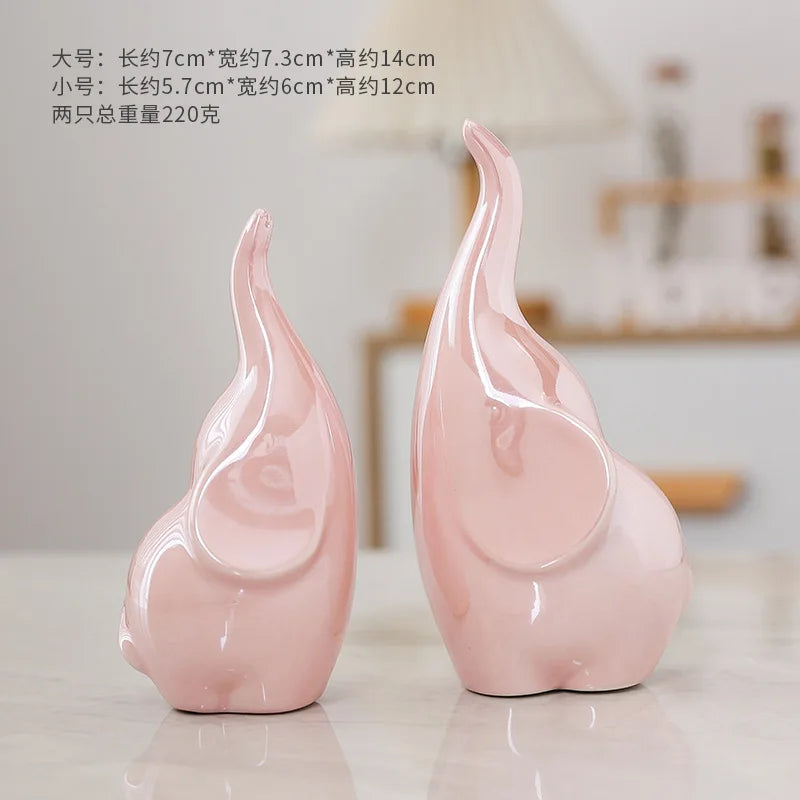 White Porcelain Creative Elephant Ornament .