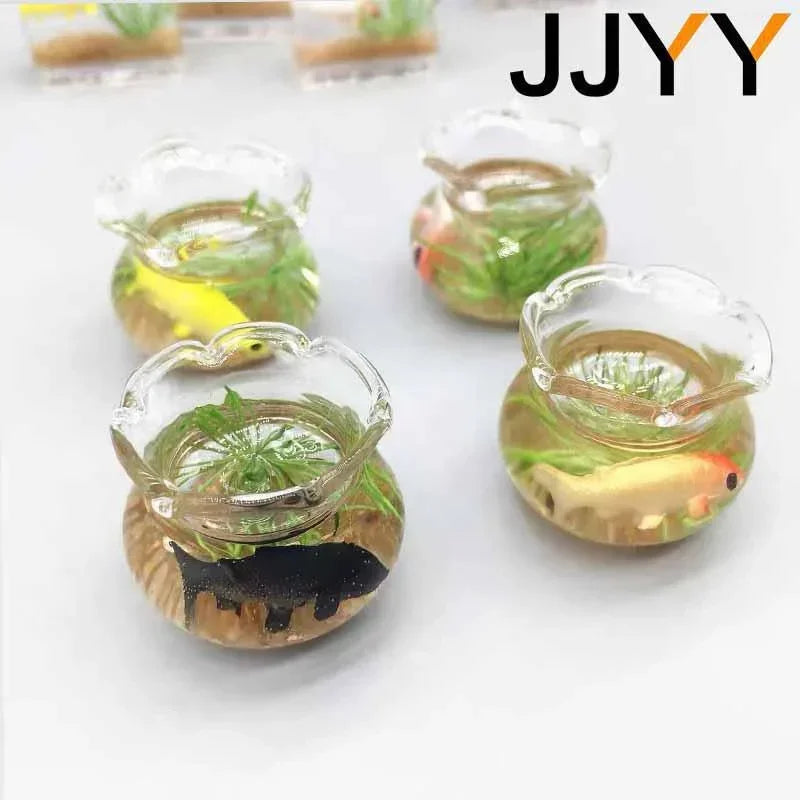JJYY Mini Glass Aquarium Dollhouse Decoration - Random Color